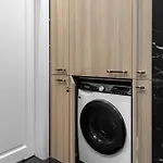 Glam & Chic - Centre By Lion Апартаменти