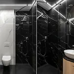 Glam & Chic - Centre By Lion