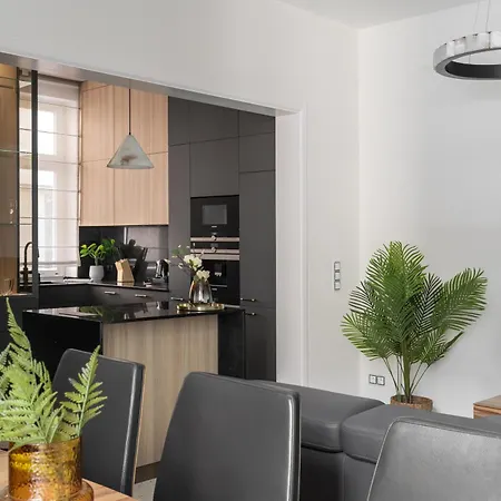 Apartment Glam & Chic Sopot - City Centre By Lion Apartments Sopot *