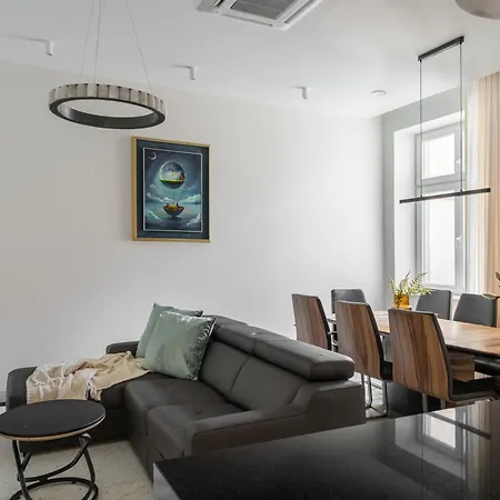 Apartment Glam & Chic Sopot - City Centre By Lion Apartments Sopot
